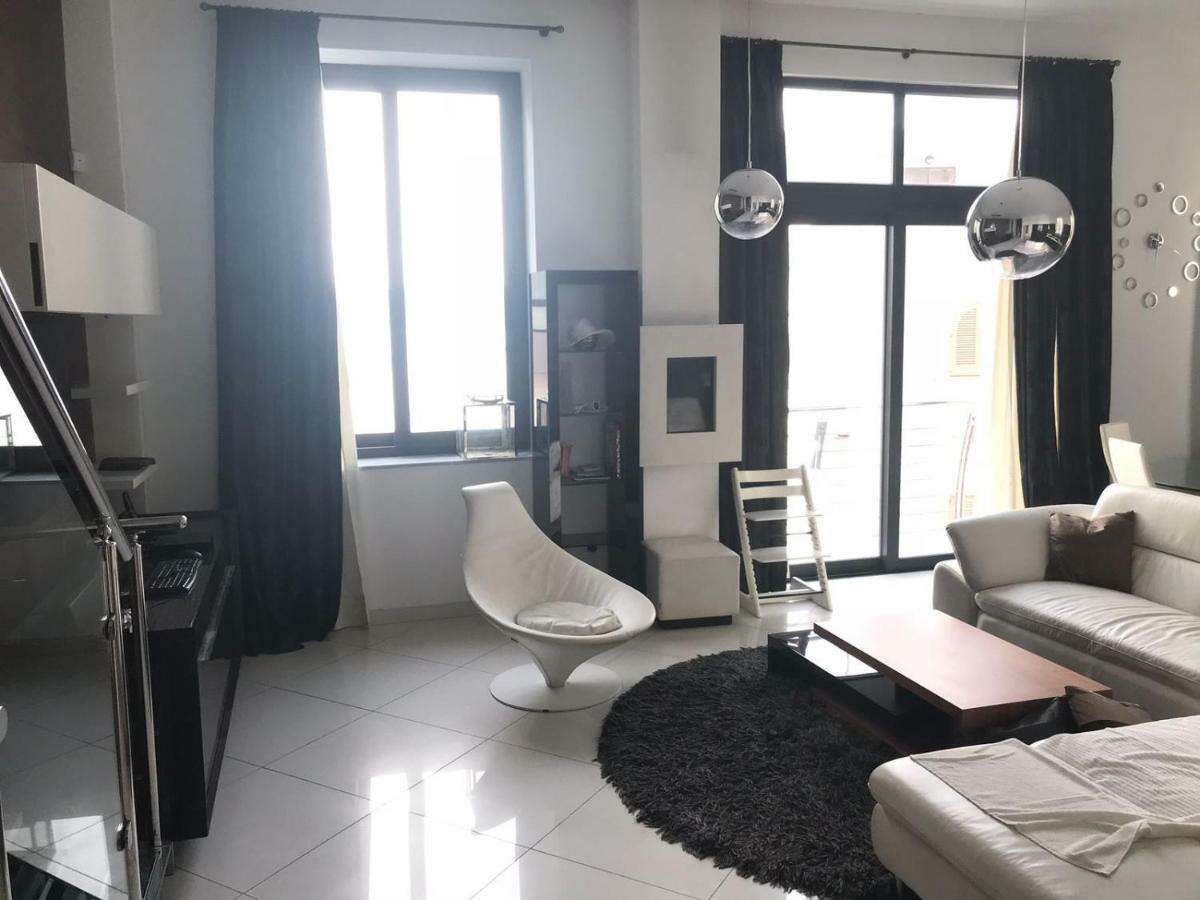 Window On The Sea Apartment Сейнт Полс Бей Екстериор снимка